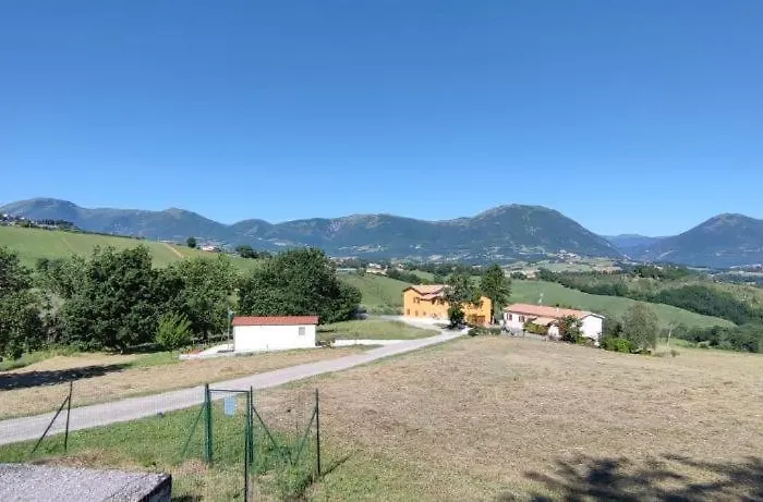 Couette-café Terra Camerte 3*